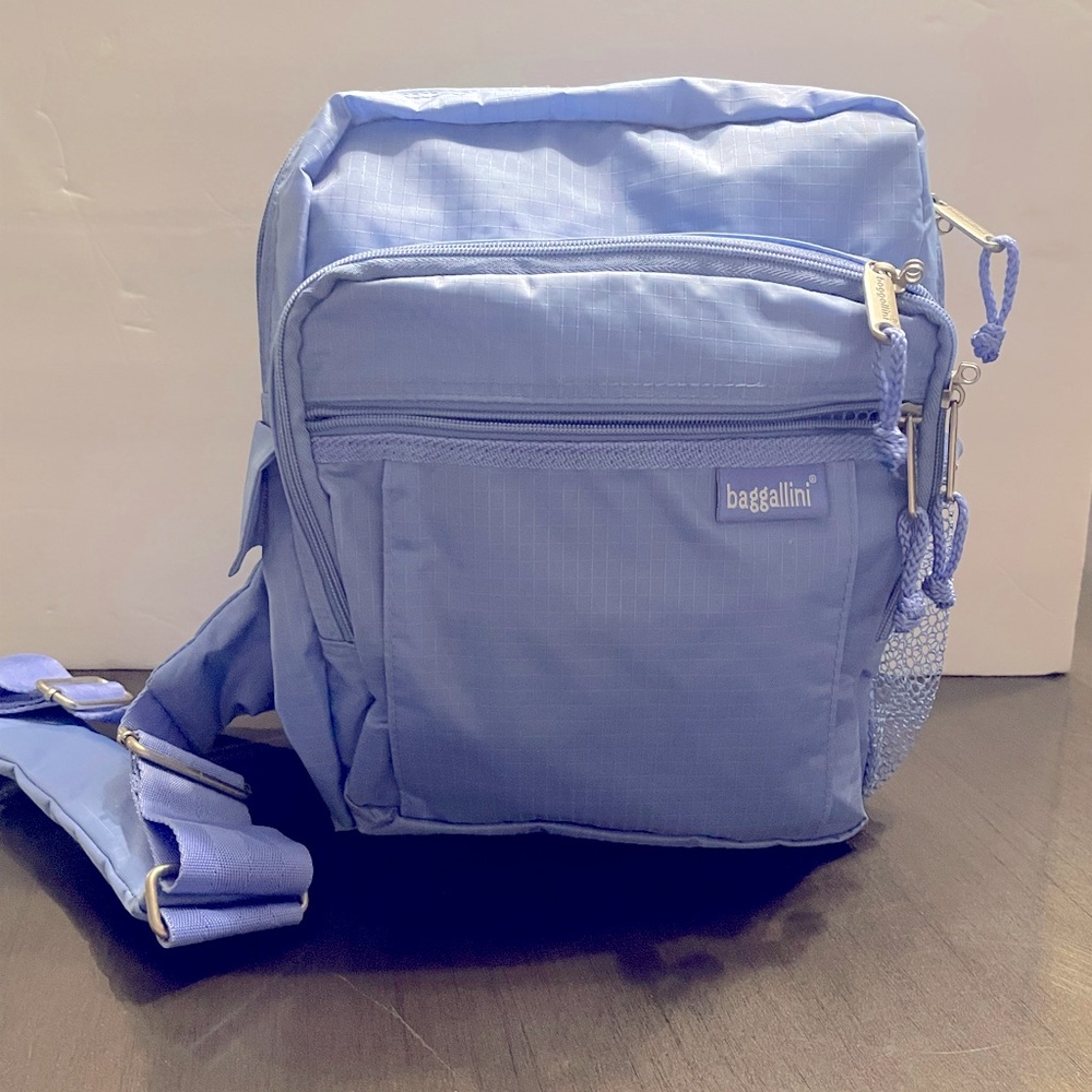 Baggallini Sling Bag / Backpack